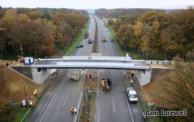 Dipl.-Ing. Michael Girmscheid und Dipl.-Ing. Thorsten Balder und ihre Schnellbaubrücke